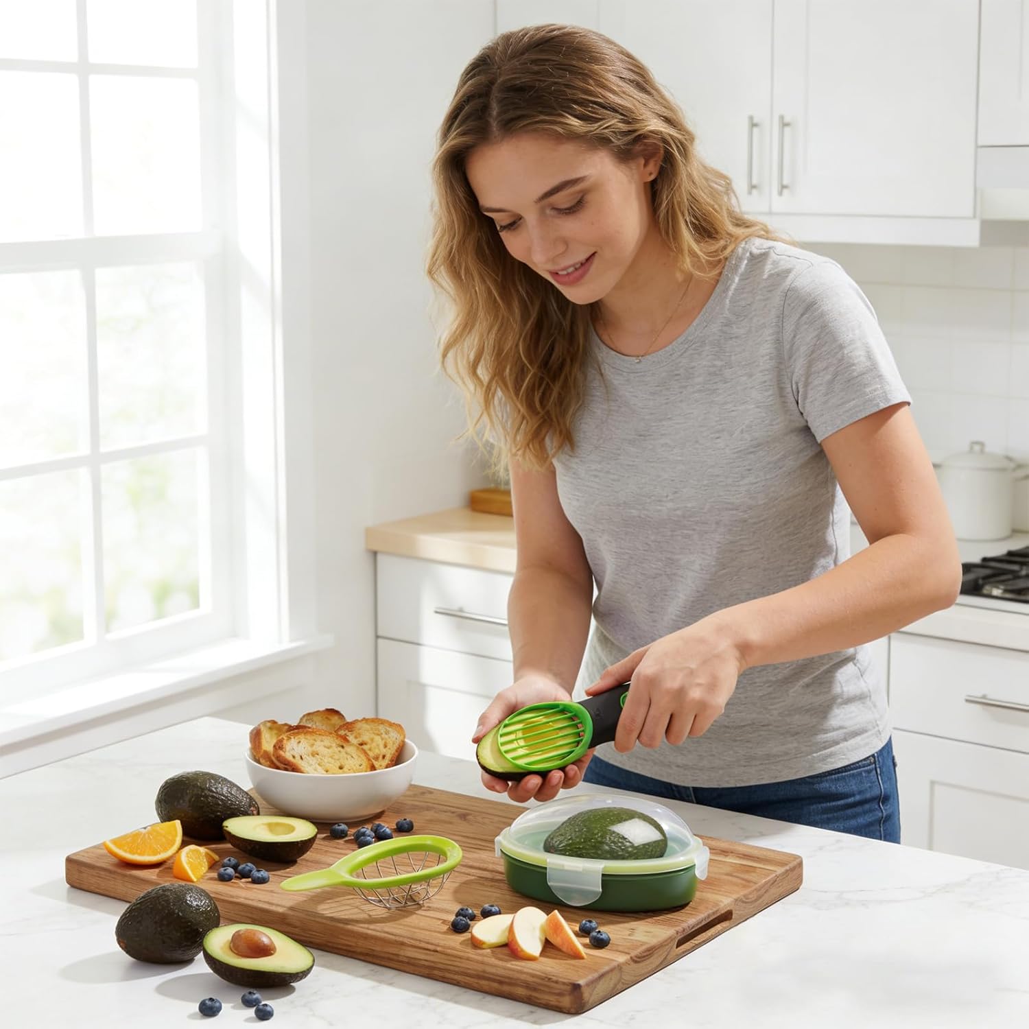 Avocado 3 Piece Set, Includes Avocado Slicer, Cutter and Airtight Storage Container - Image 7